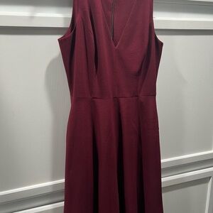 Elegant Burgundy Sleeveless Dress